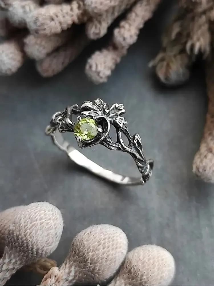 Кольцо с хризолитом натуральным серебро 925 - 4