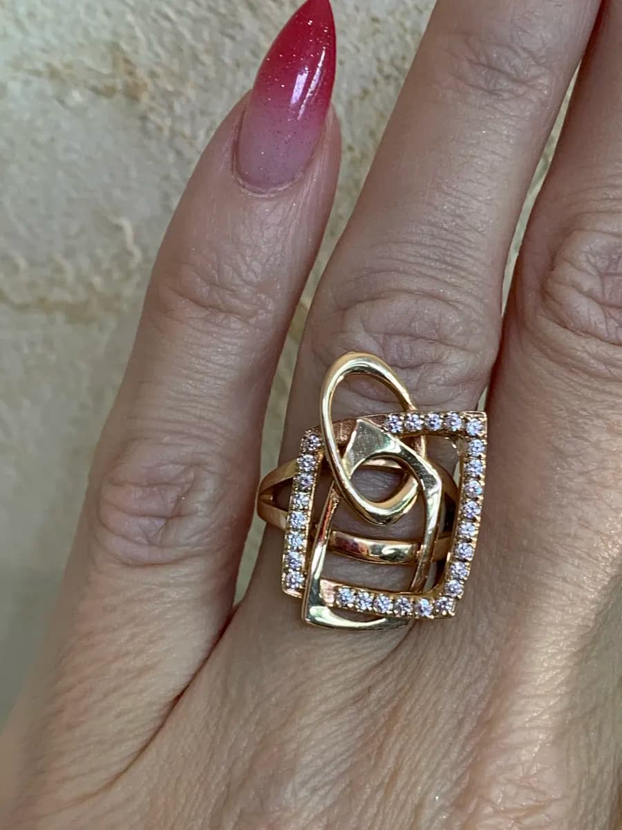 Женский перстень из золота - 1